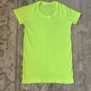 Lululemon Swiftly Tech Highlight Yellow Women’s 6